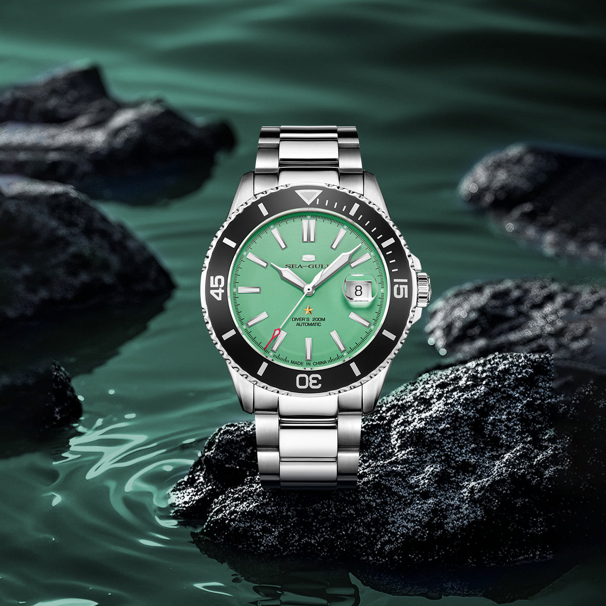 Ocean Series 200m Waterproof Matte Dial Diving Watch 44mm