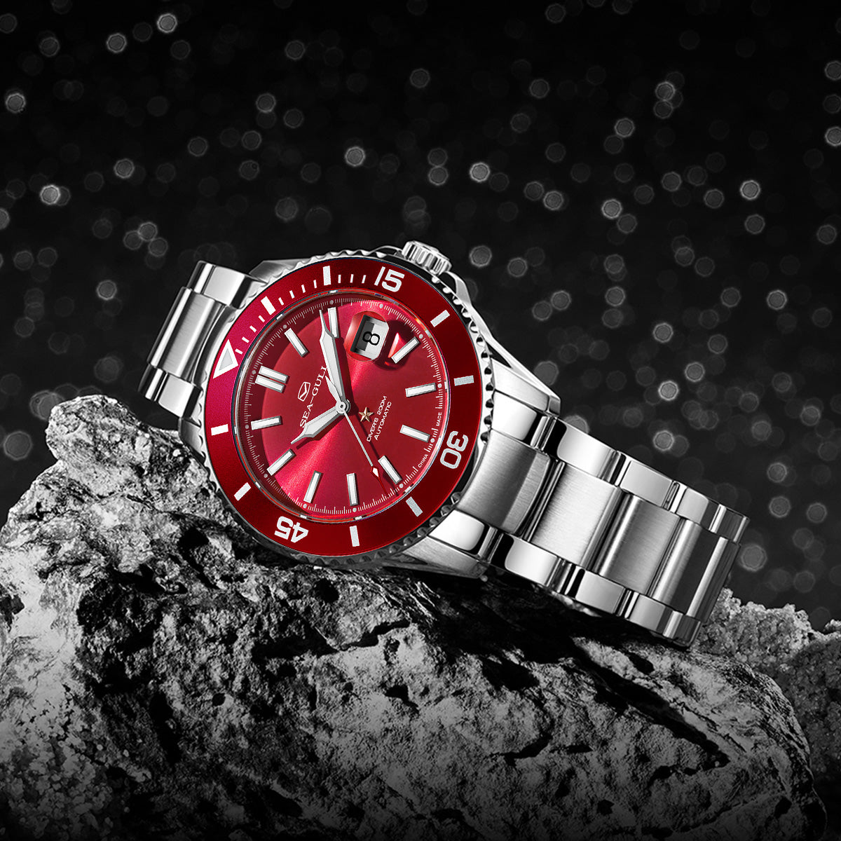 Ocean Series 200m Waterproof Engraved Caseback Diving Watch 44mm